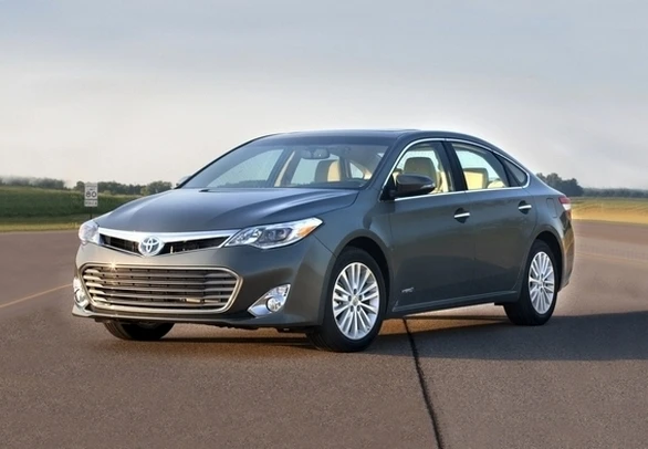 TOYOTA AVALON HYBRID 2015 PROBLEMAS