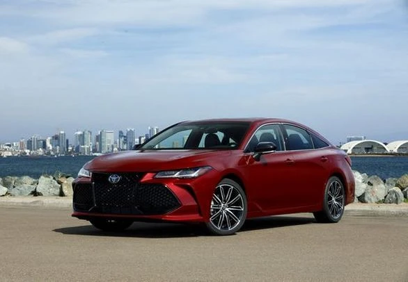 TOYOTA AVALON 2021 PROBLEMAS