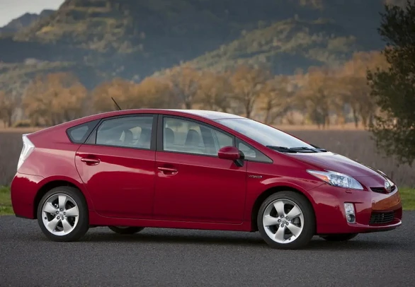 TOYOTA PRIUS 2011 PROBLEMAS