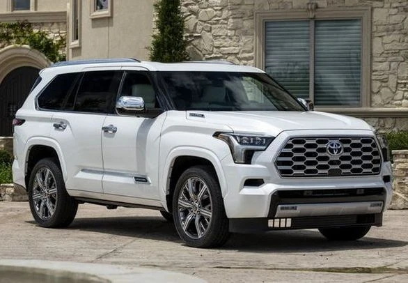 TOYOTA SEQUOIA 2023 PROBLEMAS