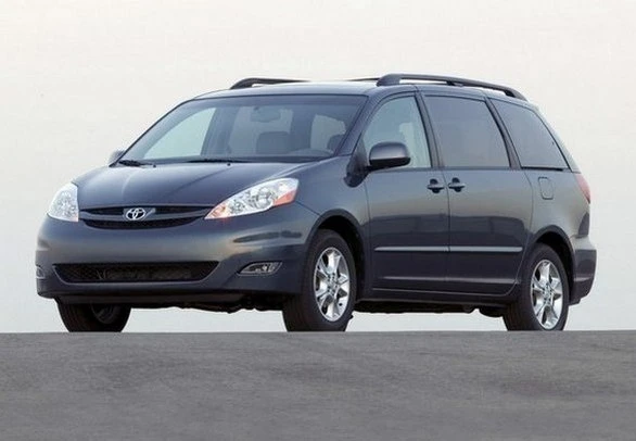 TOYOTA SIENNA 2005 PROBLEMAS