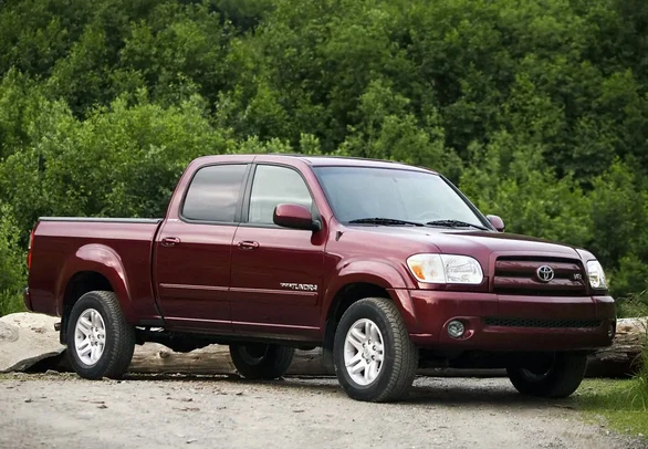 TOYOTA TUNDRA 2004 PROBLEMAS